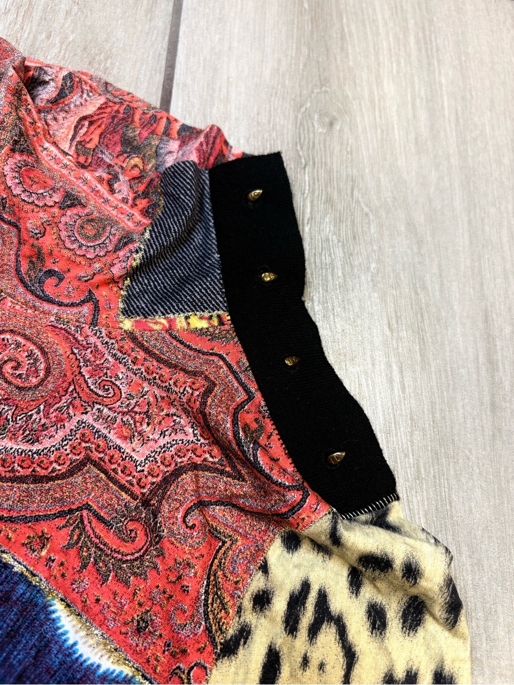 2000s Roberto Cavalli T-Shirt size Medium - Picture 5 of 8